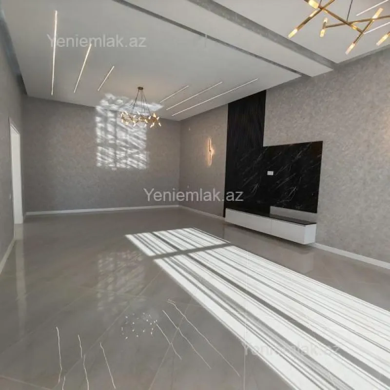 Satılır 4 otaqlı həyət evi 250 m²