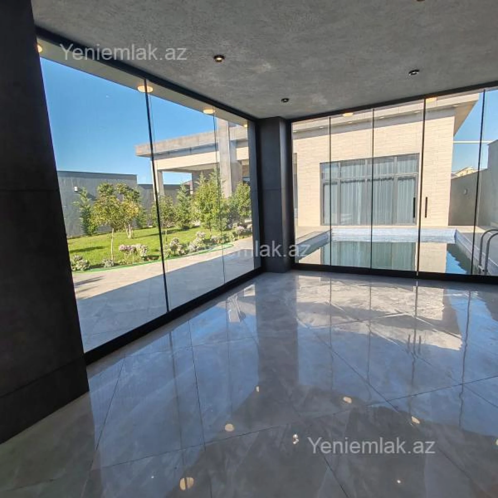 Satılır 4 otaqlı həyət evi 250 m²