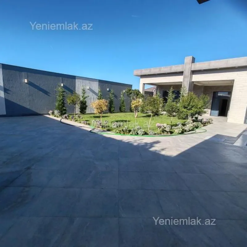 Satılır 4 otaqlı həyət evi 250 m²