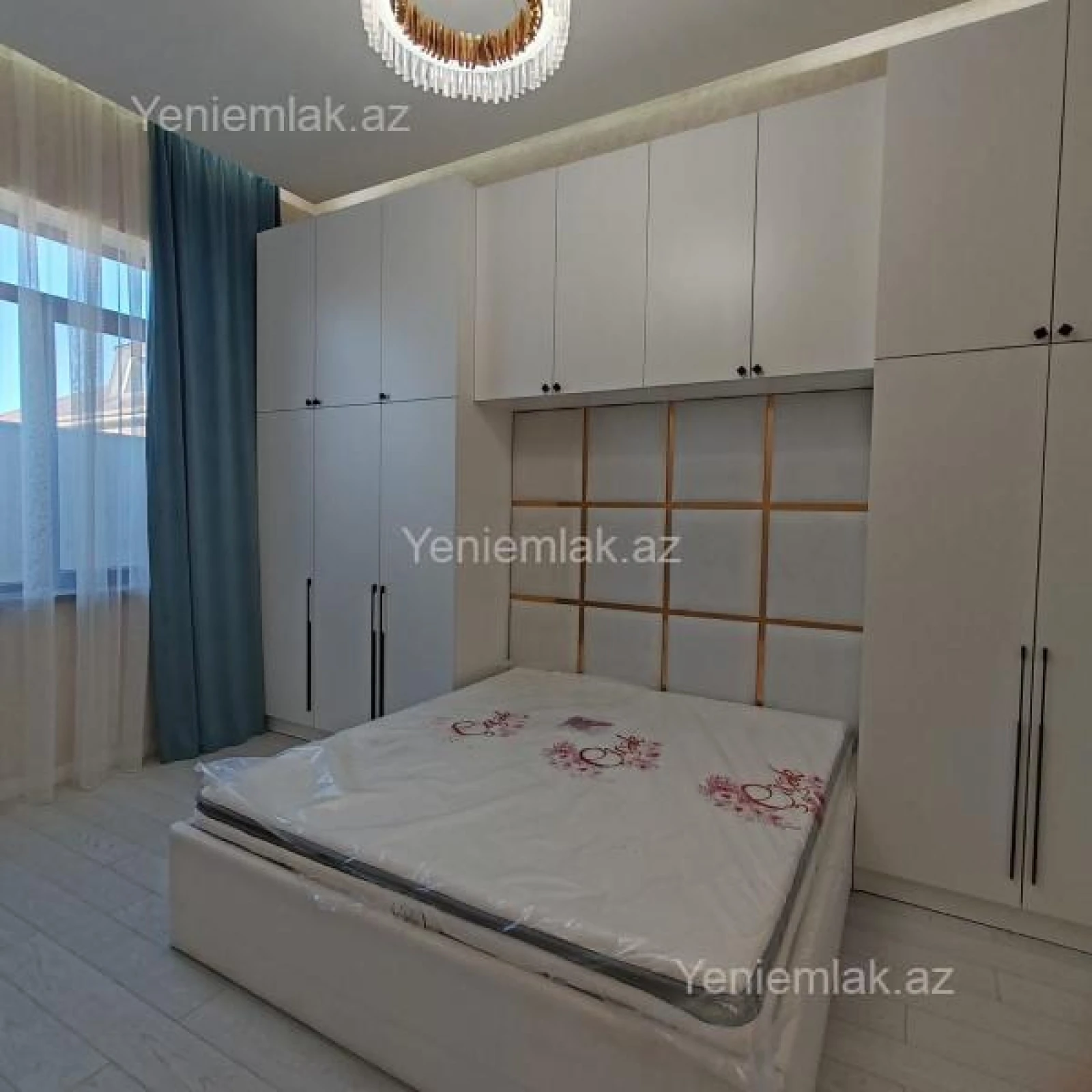 Satılır 4 otaqlı həyət evi 250 m²