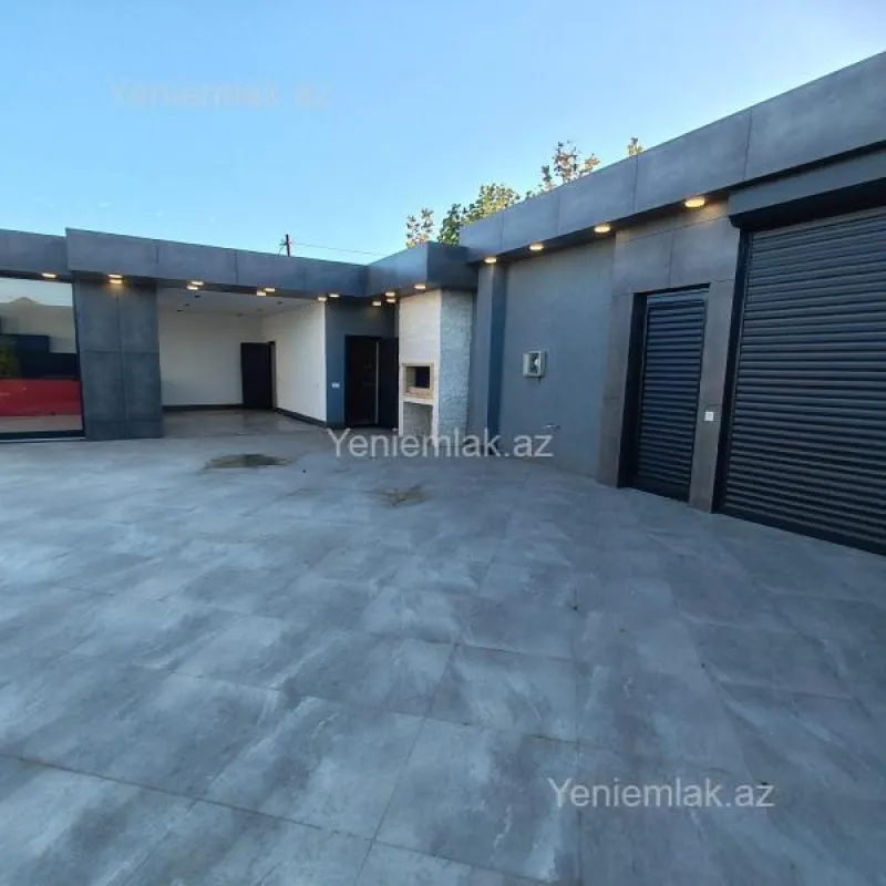 Satılır 4 otaqlı həyət evi 250 m²
