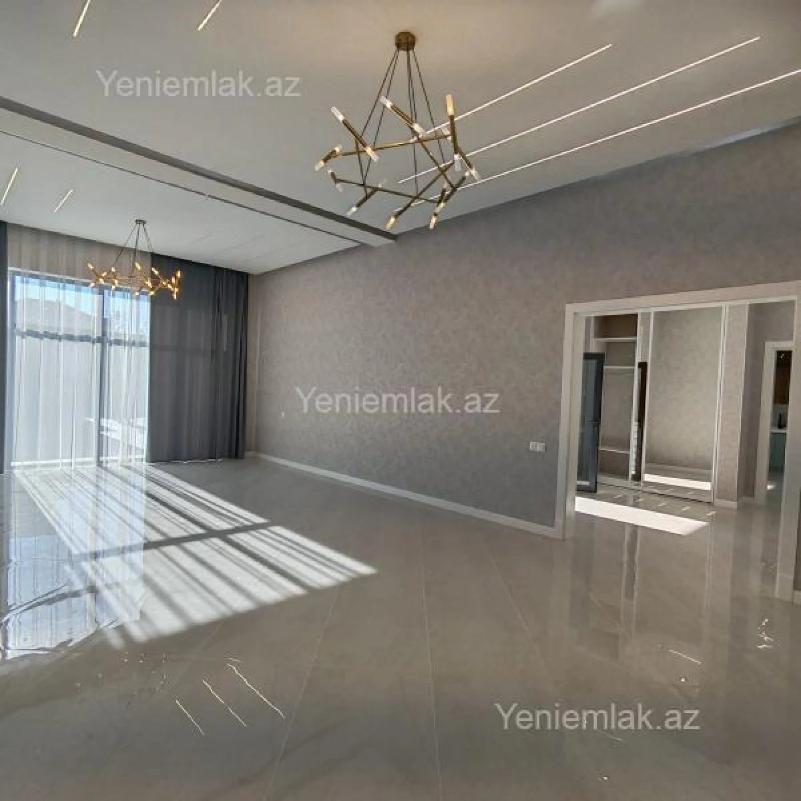 Satılır 4 otaqlı həyət evi 250 m²