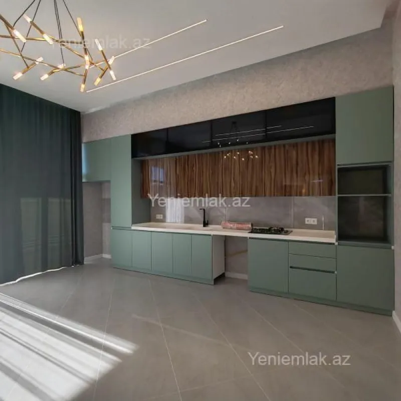 Satılır 4 otaqlı həyət evi 250 m²