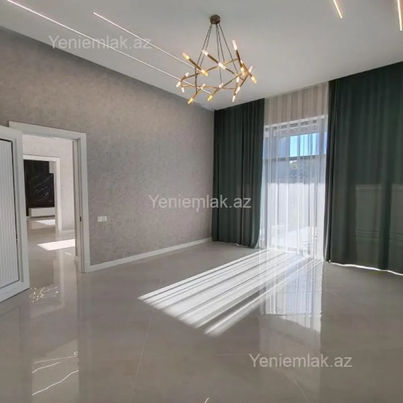 Satılır 4 otaqlı həyət evi 250 m²