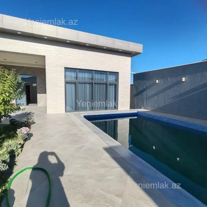 Satılır 4 otaqlı həyət evi 250 m²