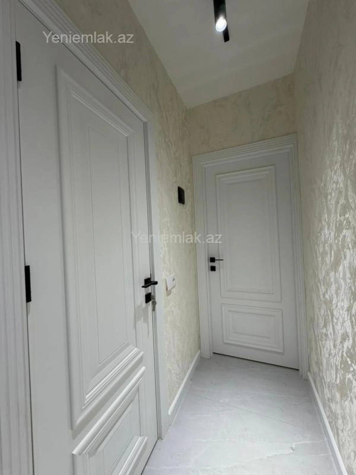 Satılır 2 otaqlı köhnə tikili 40 m²