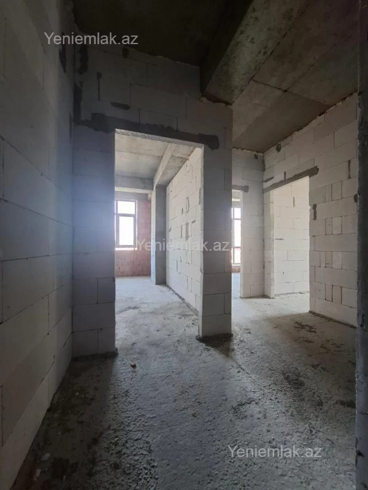 Satılır 2 otaqlı yeni tikili 81 m²