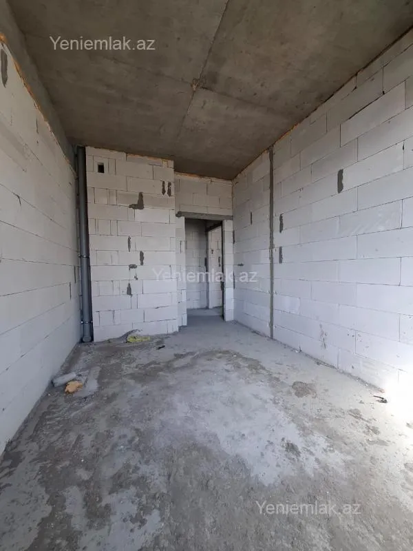 Satılır 2 otaqlı yeni tikili 81 m²