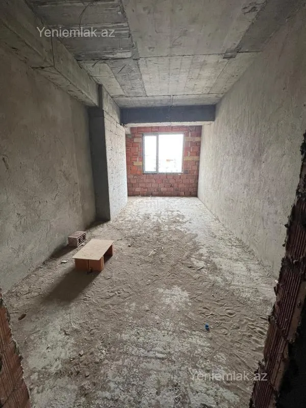 Satılır 2 otaqlı yeni tikili 76 m²
