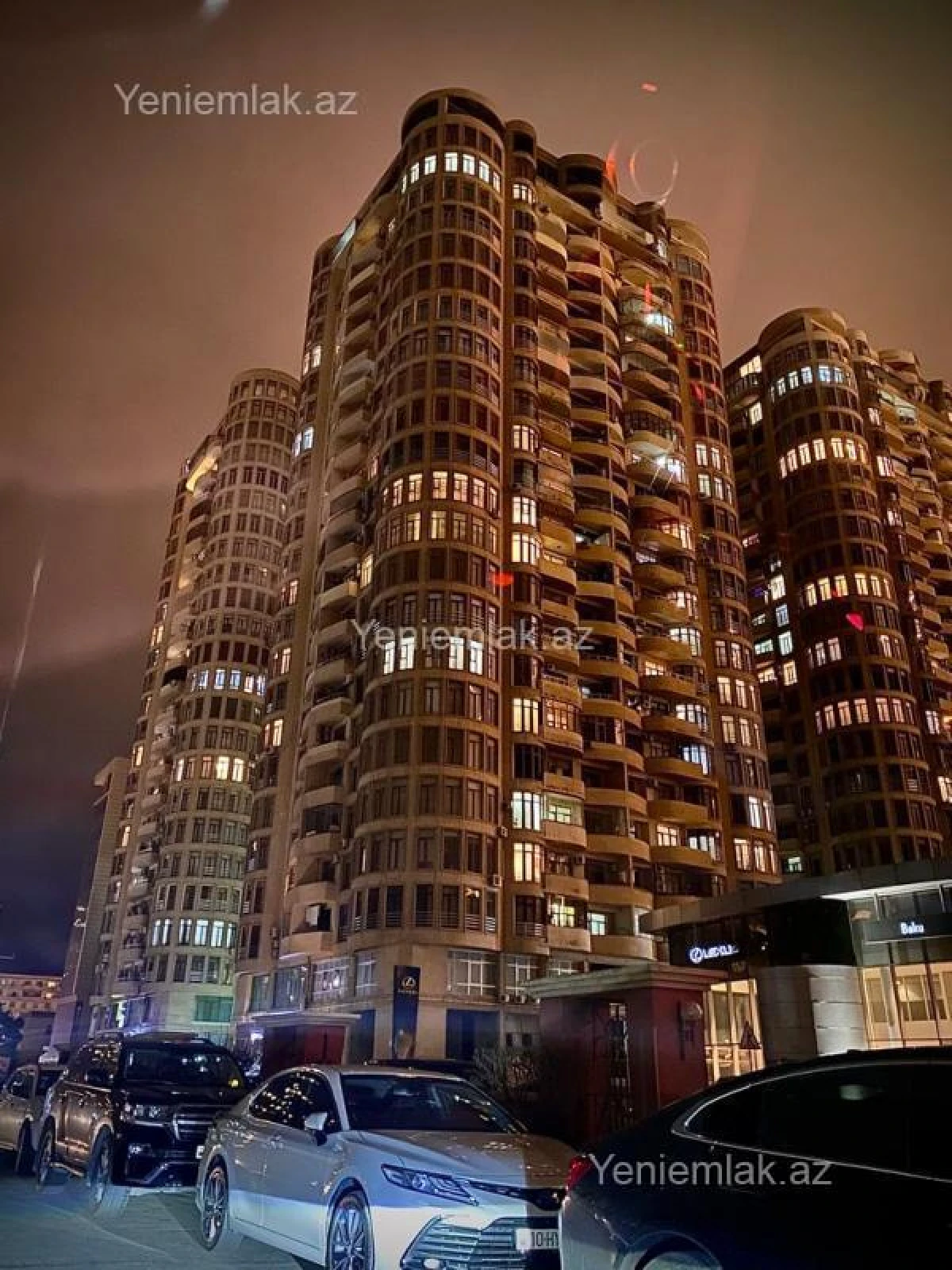 Satılır 3 otaqlı yeni tikili 156 m²