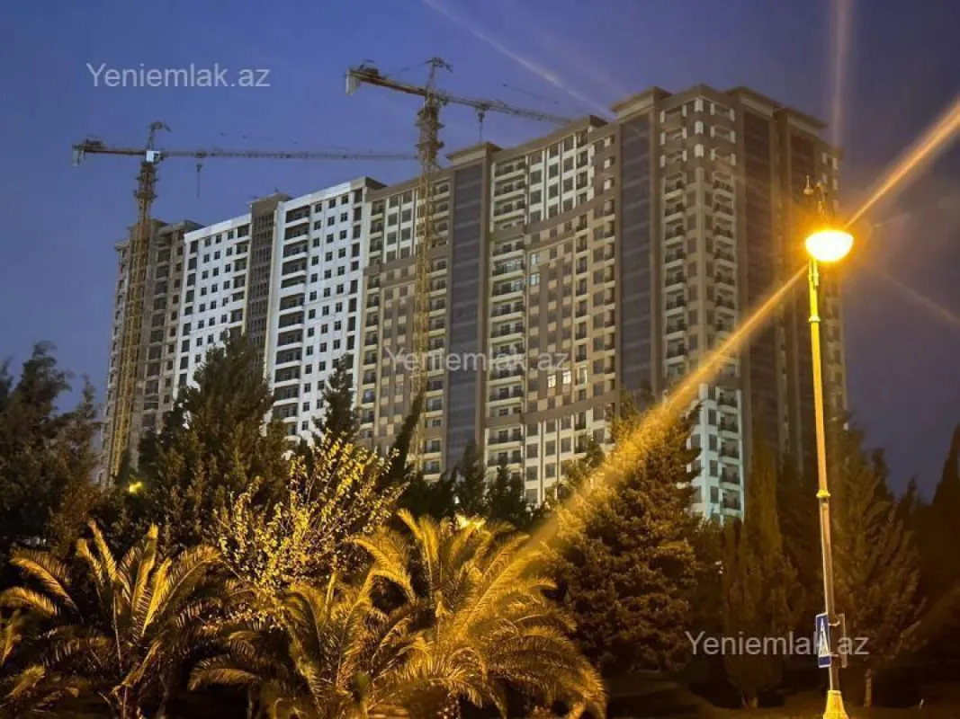 Satılır 4 otaqlı yeni tikili 185 m²