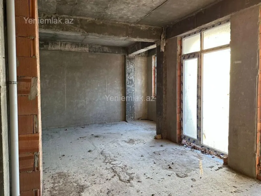 Satılır 4 otaqlı yeni tikili 185 m²