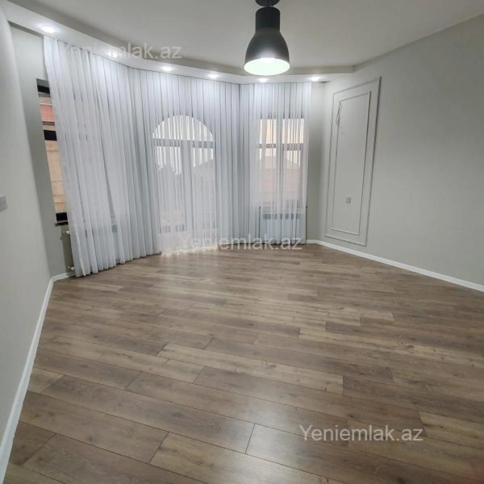 Satılır 5 otaqlı həyət evi 210 m²