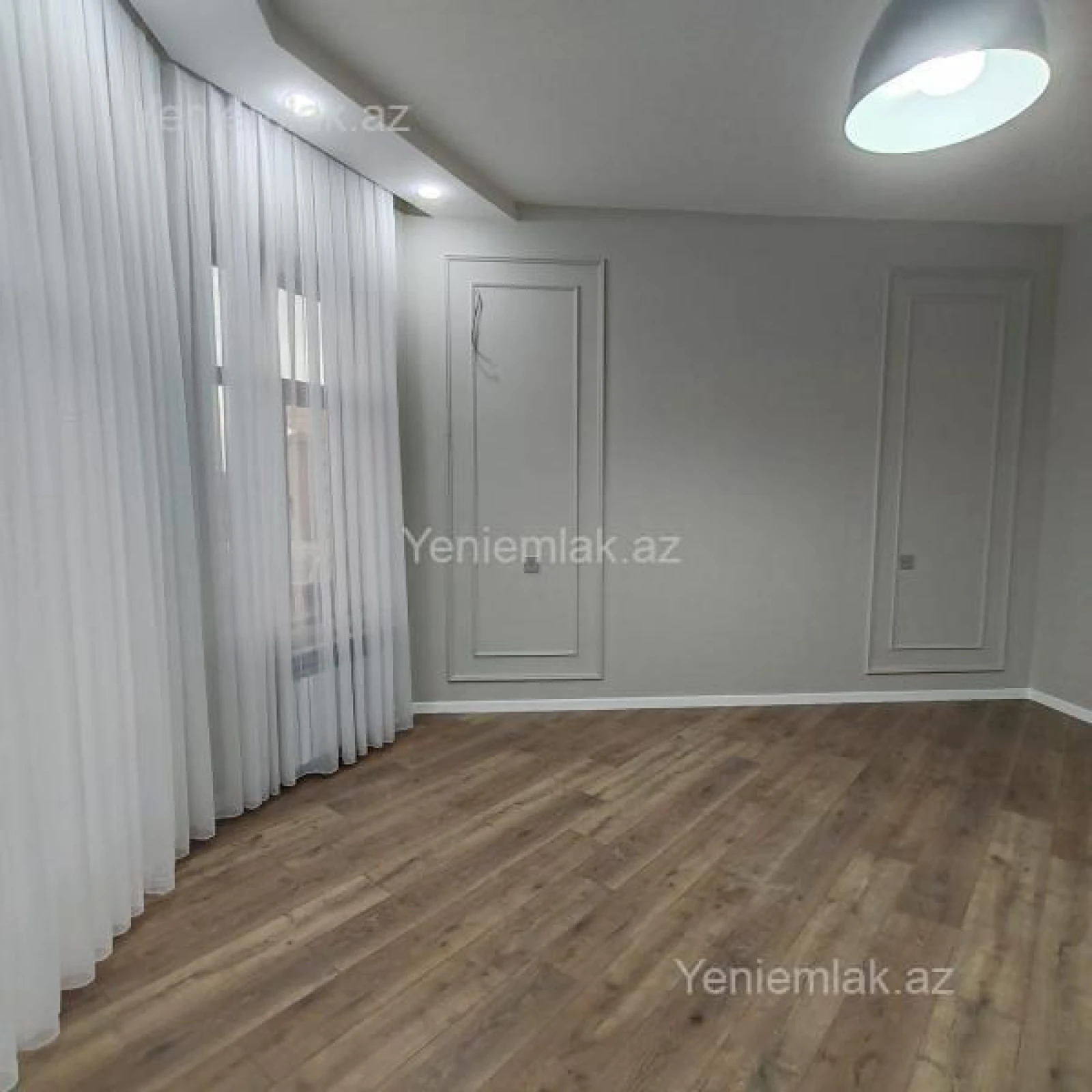 Satılır 5 otaqlı həyət evi 210 m²