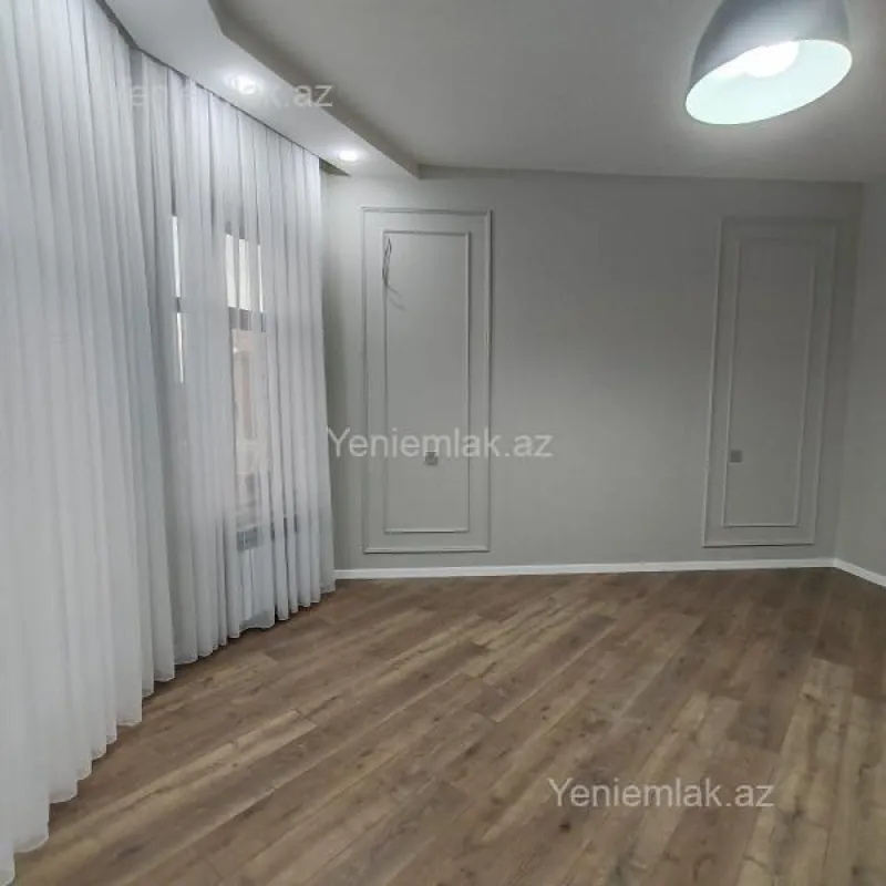 Satılır 5 otaqlı həyət evi 210 m²