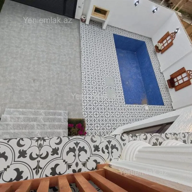 Satılır 5 otaqlı həyət evi 210 m²