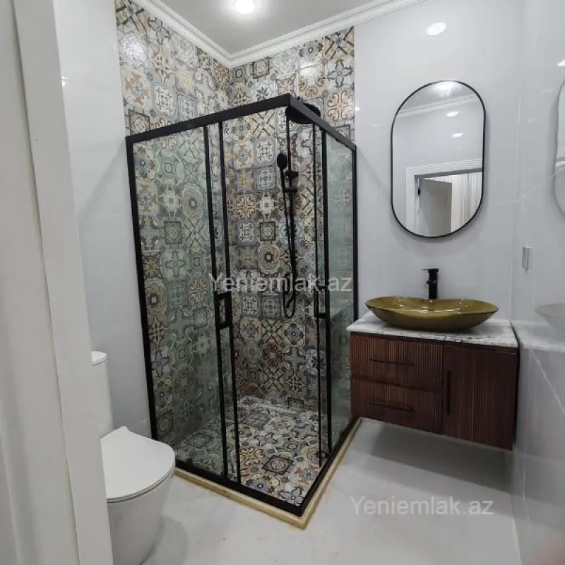 Satılır 5 otaqlı həyət evi 210 m²