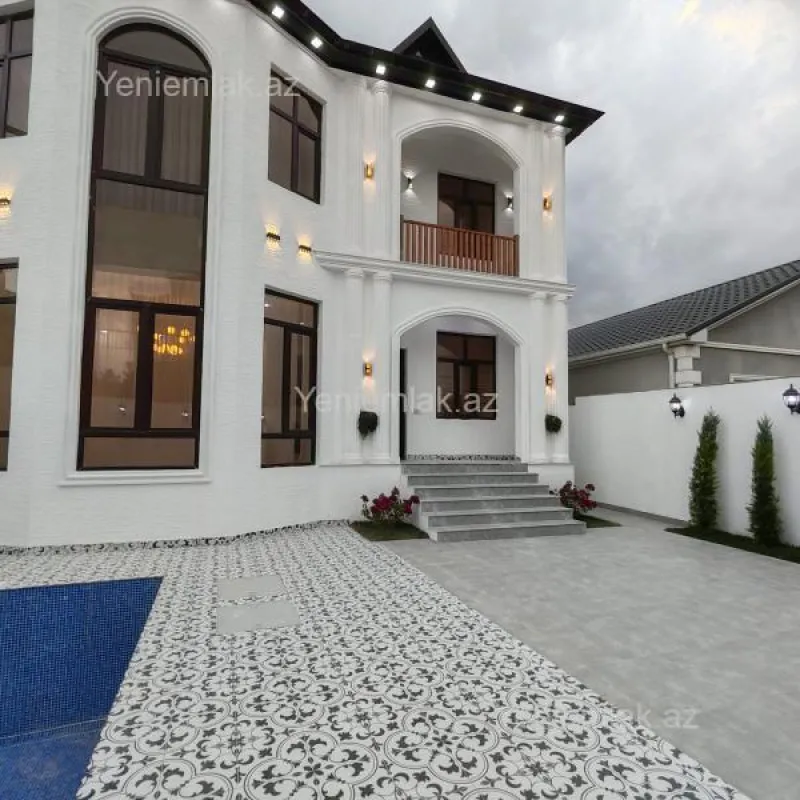 Satılır 5 otaqlı həyət evi 210 m²