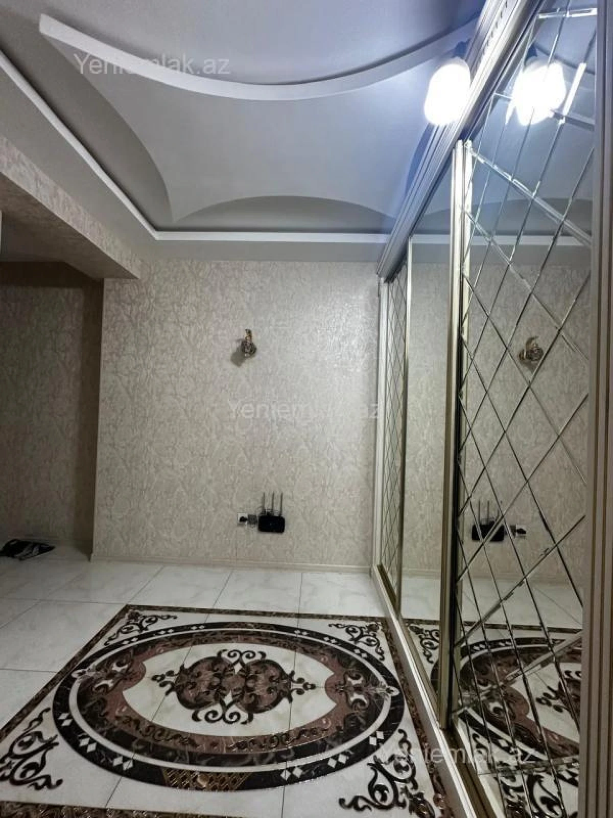 Satılır 3 otaqlı yeni tikili 72 m²