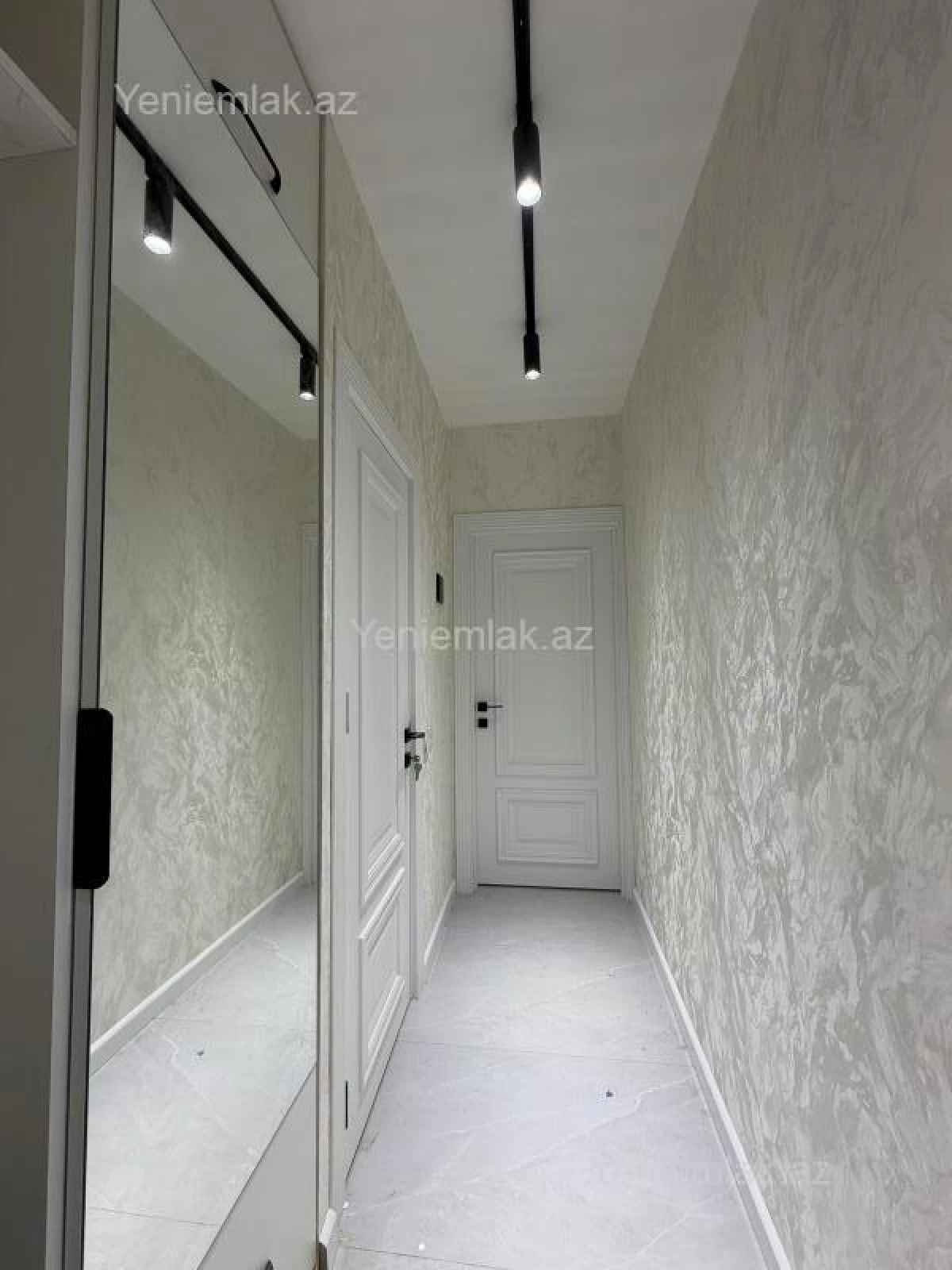 Satılır 2 otaqlı köhnə tikili 40 m²