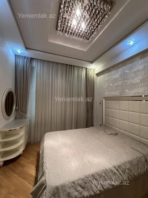 Satılır 3 otaqlı yeni tikili 70 m²