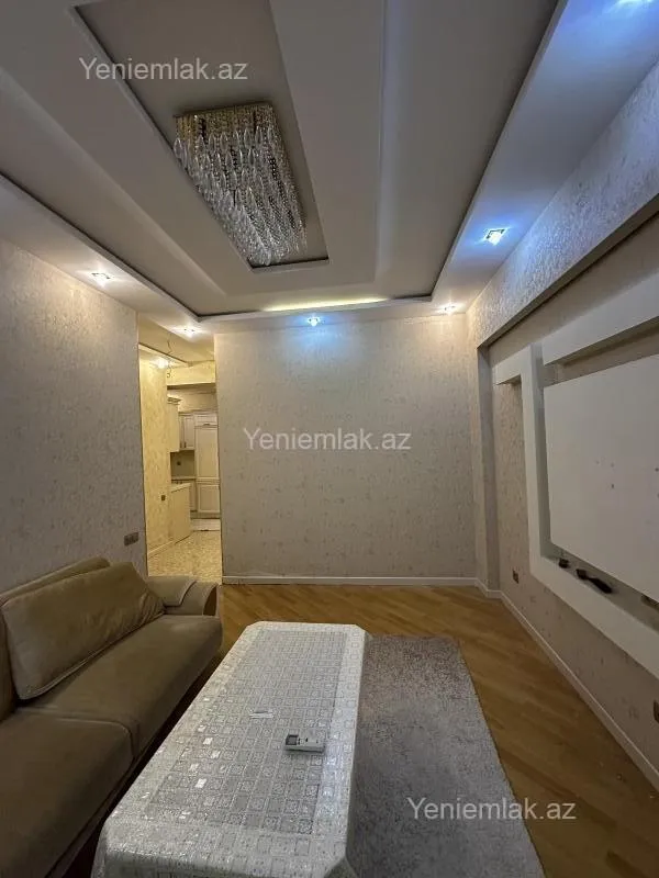Satılır 3 otaqlı yeni tikili 70 m²