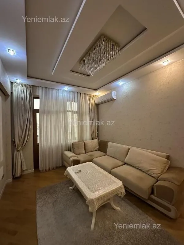 Satılır 3 otaqlı yeni tikili 70 m²