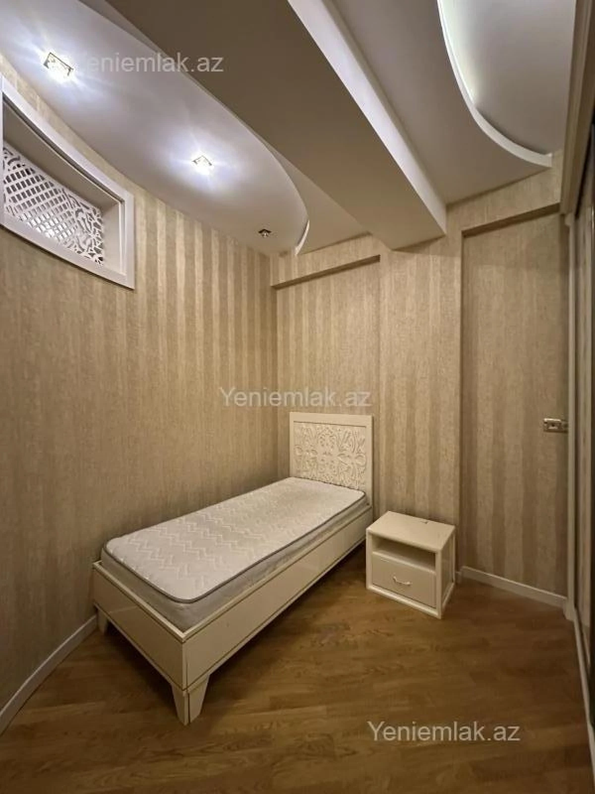 Satılır 3 otaqlı yeni tikili 70 m²