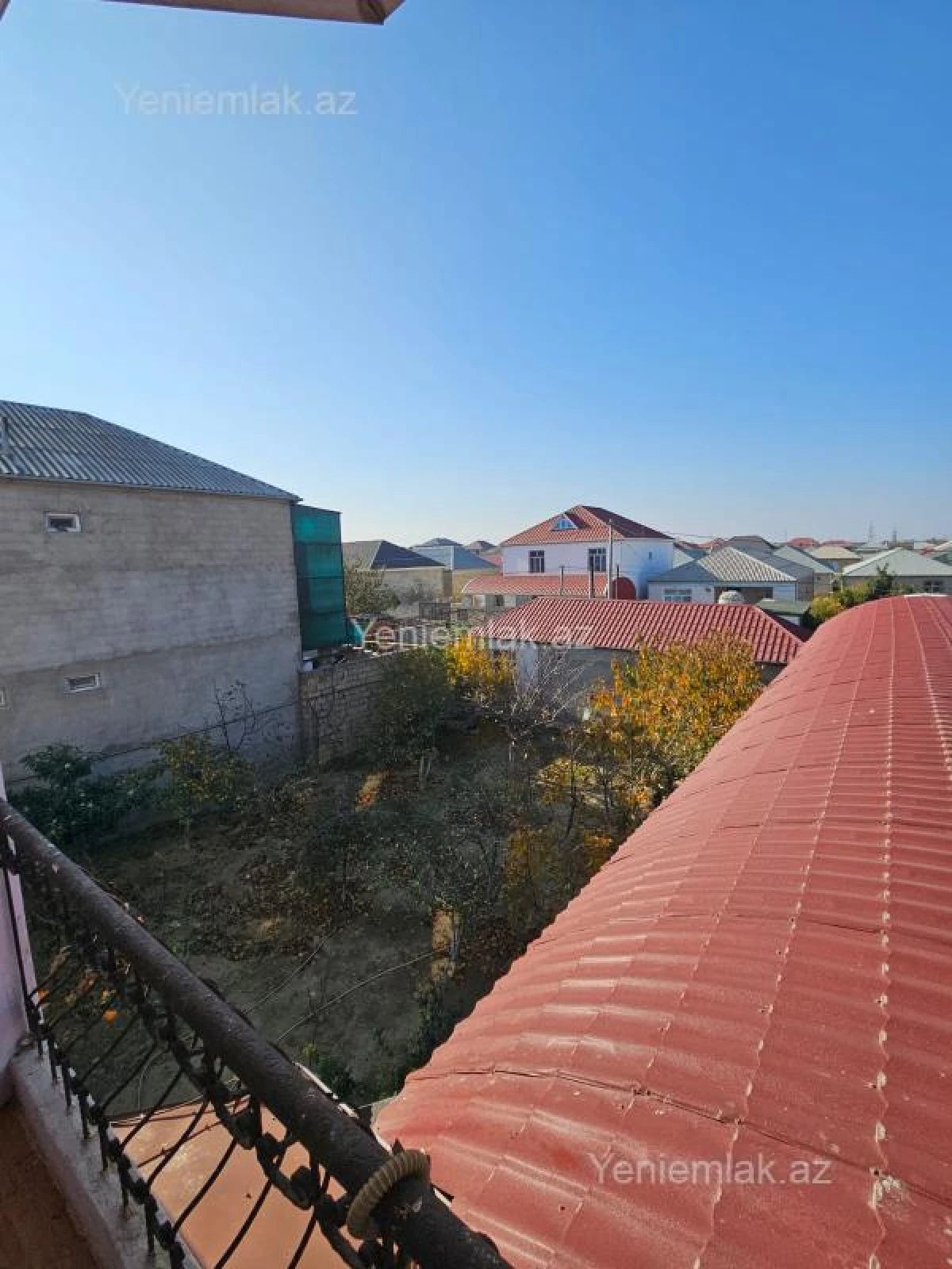 Satılır 6 otaqlı həyət evi 160 m²