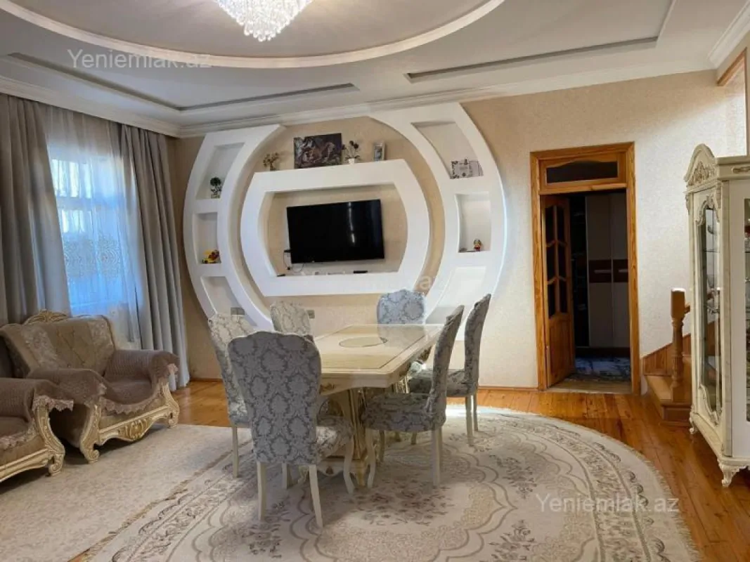 Satılır 6 otaqlı həyət evi 160 m²