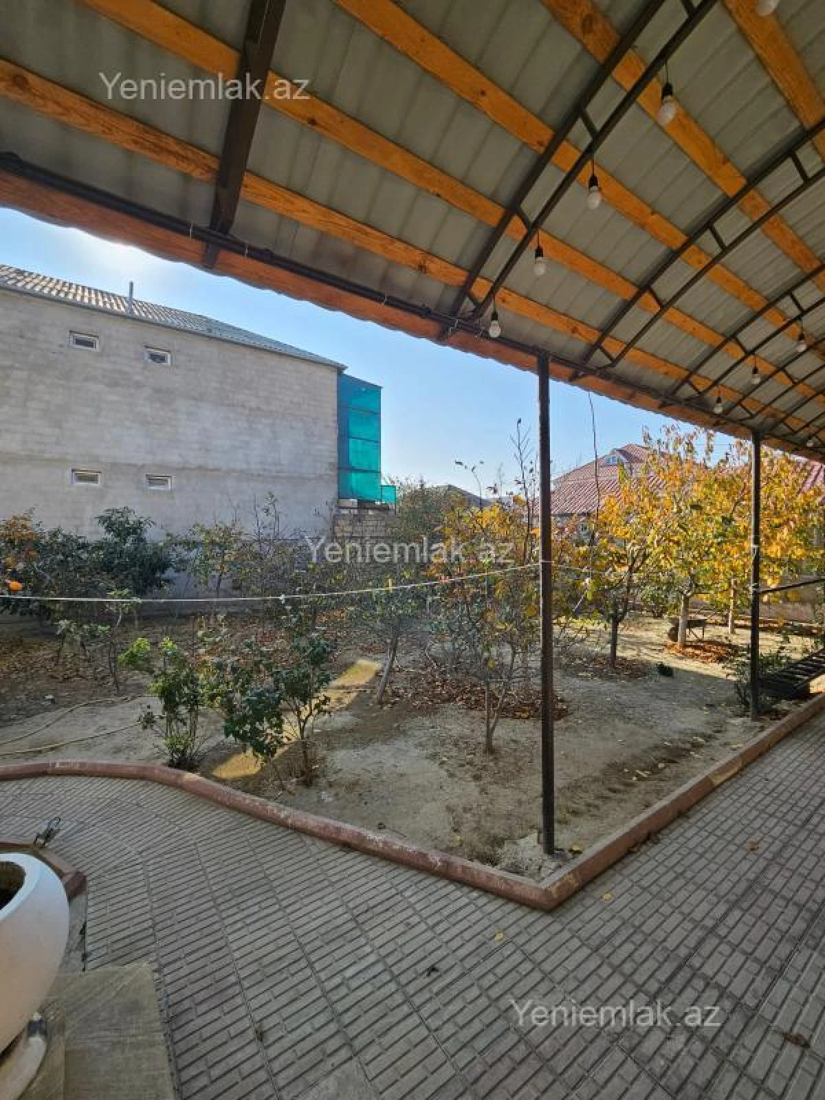 Satılır 6 otaqlı həyət evi 160 m²