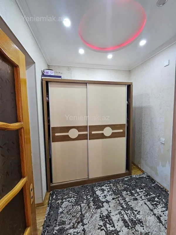 Satılır 6 otaqlı həyət evi 160 m²