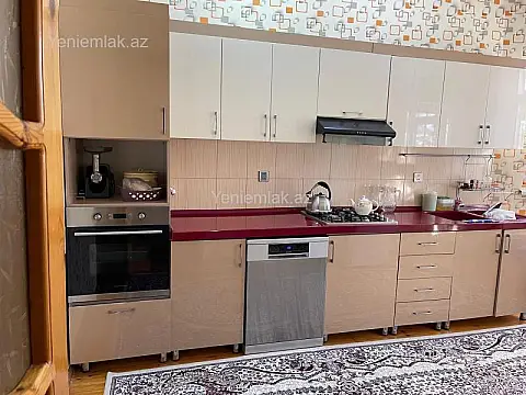 Satılır 6 otaqlı həyət evi 160 m²