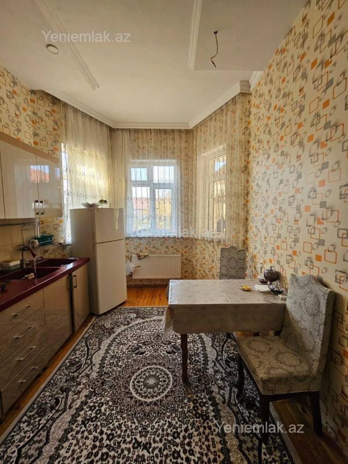 Satılır 6 otaqlı həyət evi 160 m²
