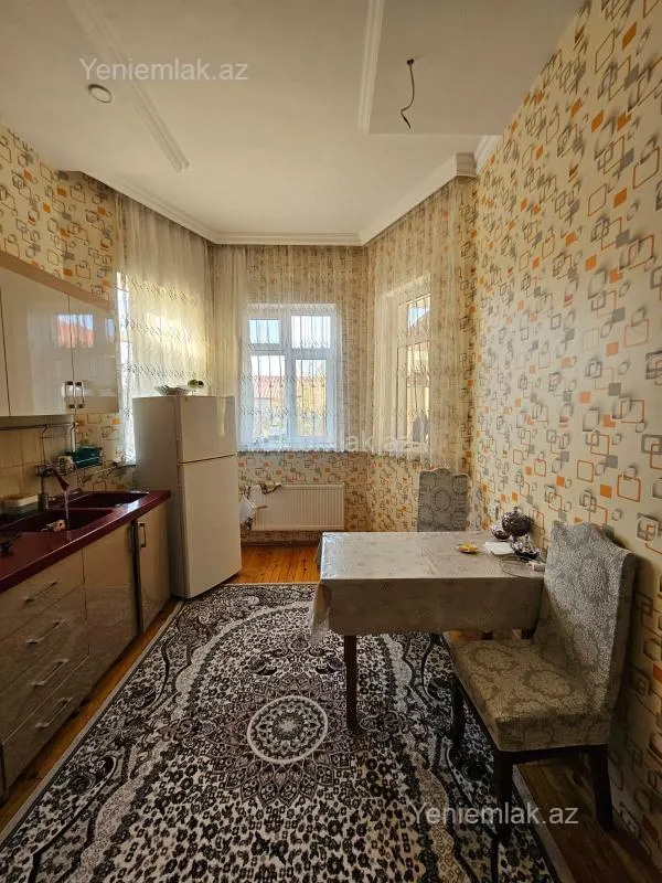 Satılır 6 otaqlı həyət evi 160 m²