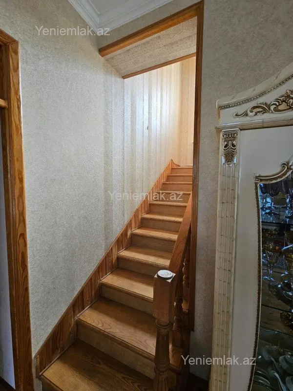 Satılır 6 otaqlı həyət evi 160 m²