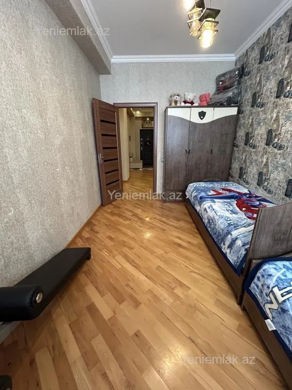 Satılır 4 otaqlı yeni tikili 145 m²