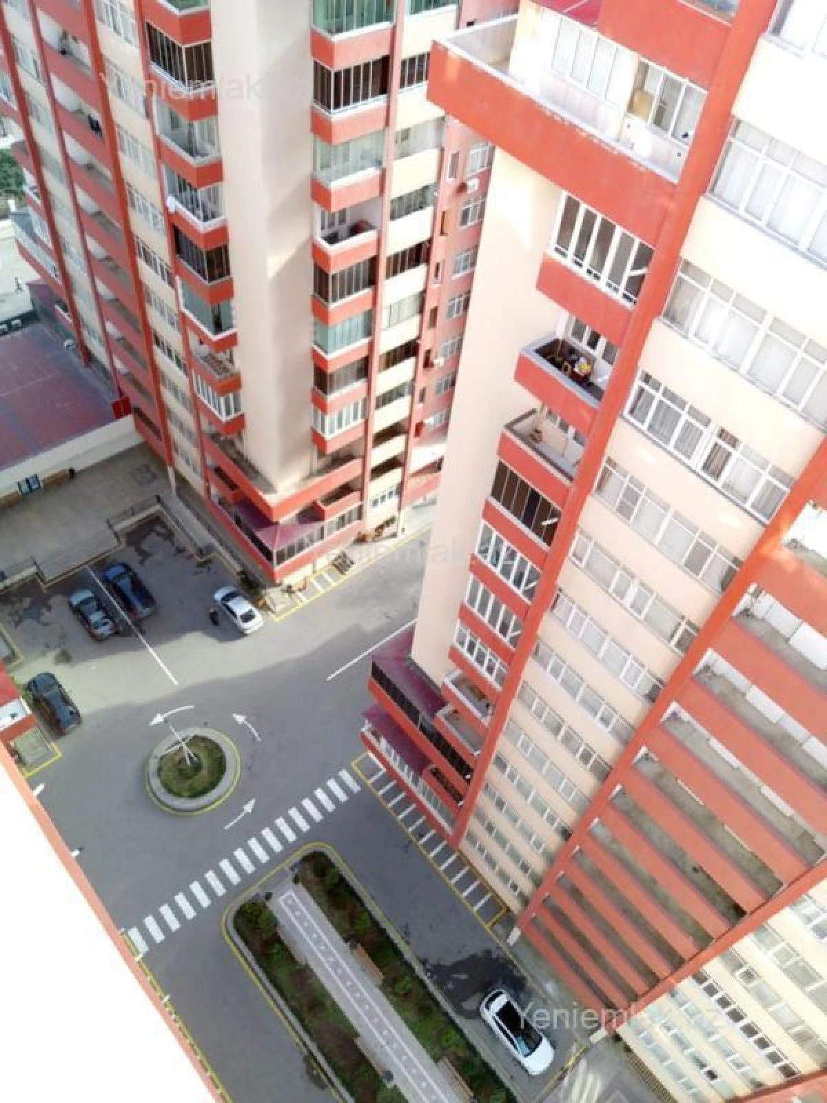 Satılır 4 otaqlı yeni tikili 145 m²