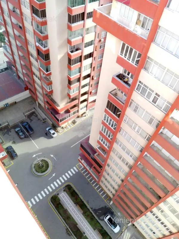 Satılır 4 otaqlı yeni tikili 145 m²