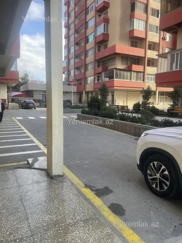 Satılır 4 otaqlı yeni tikili 145 m²