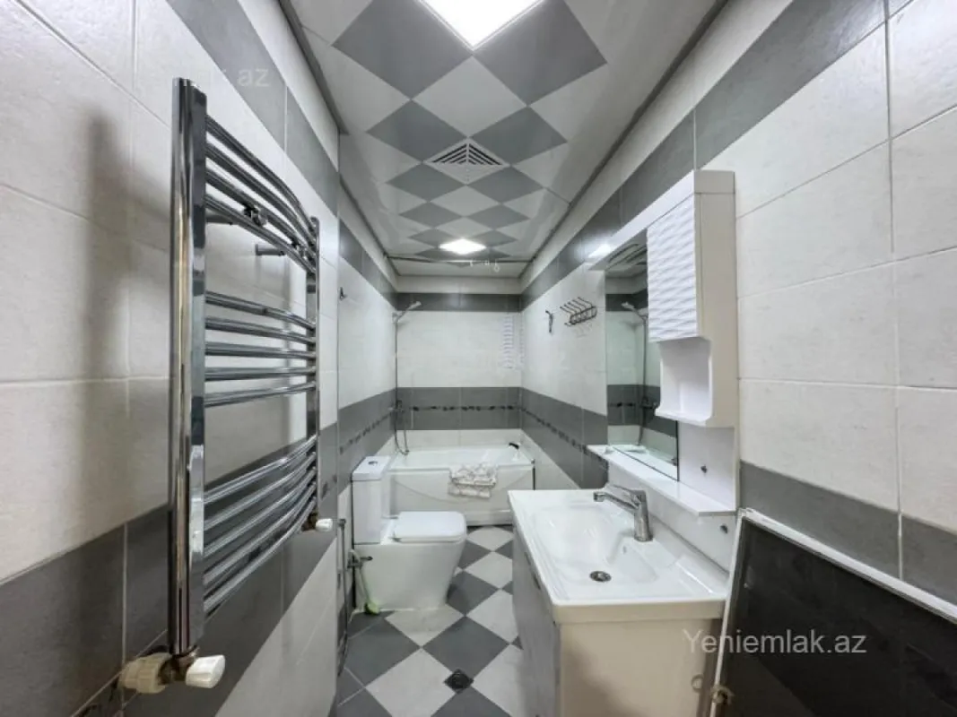 Satılır 3 otaqlı yeni tikili 85 m²