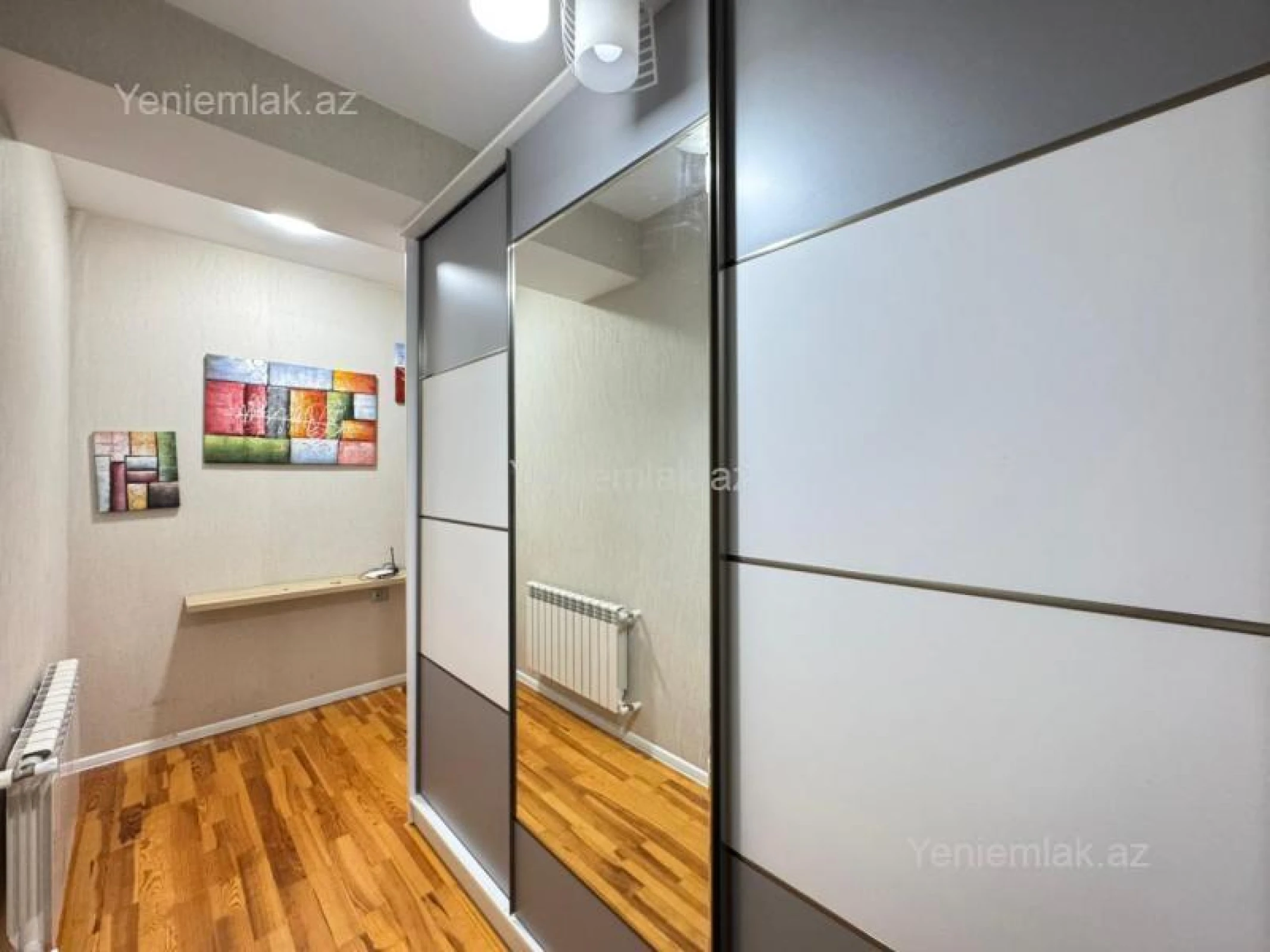 Satılır 3 otaqlı yeni tikili 85 m²