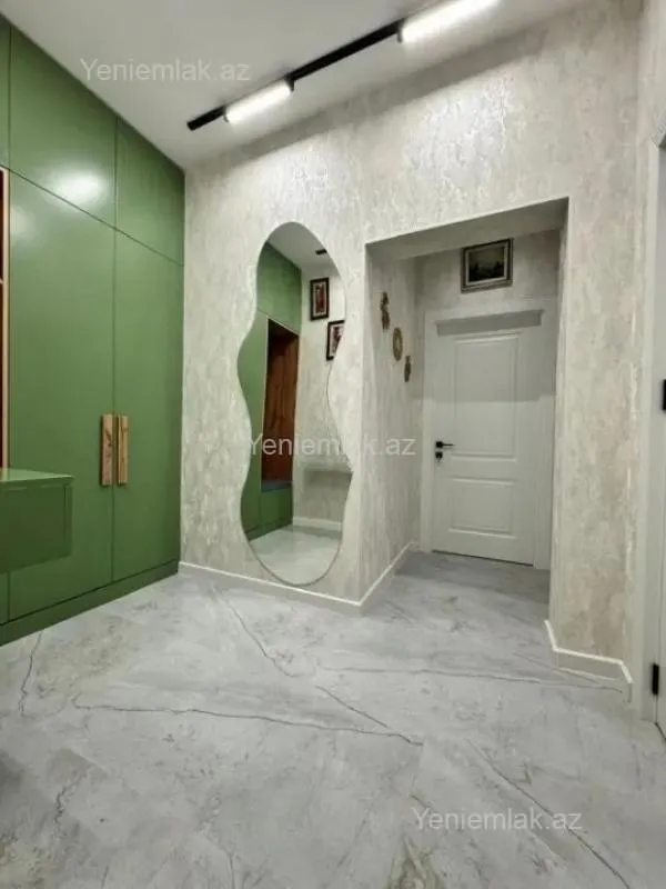 Satılır 2 otaqlı yeni tikili 60 m²