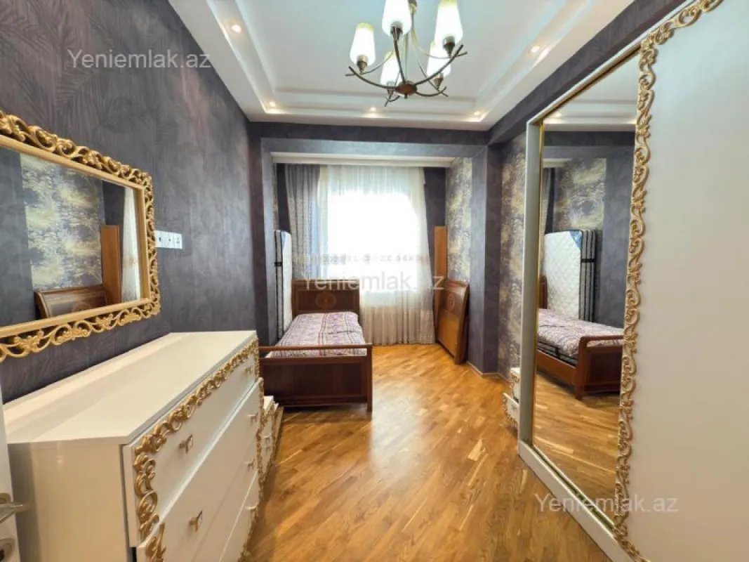 Satılır 3 otaqlı yeni tikili 127 m²