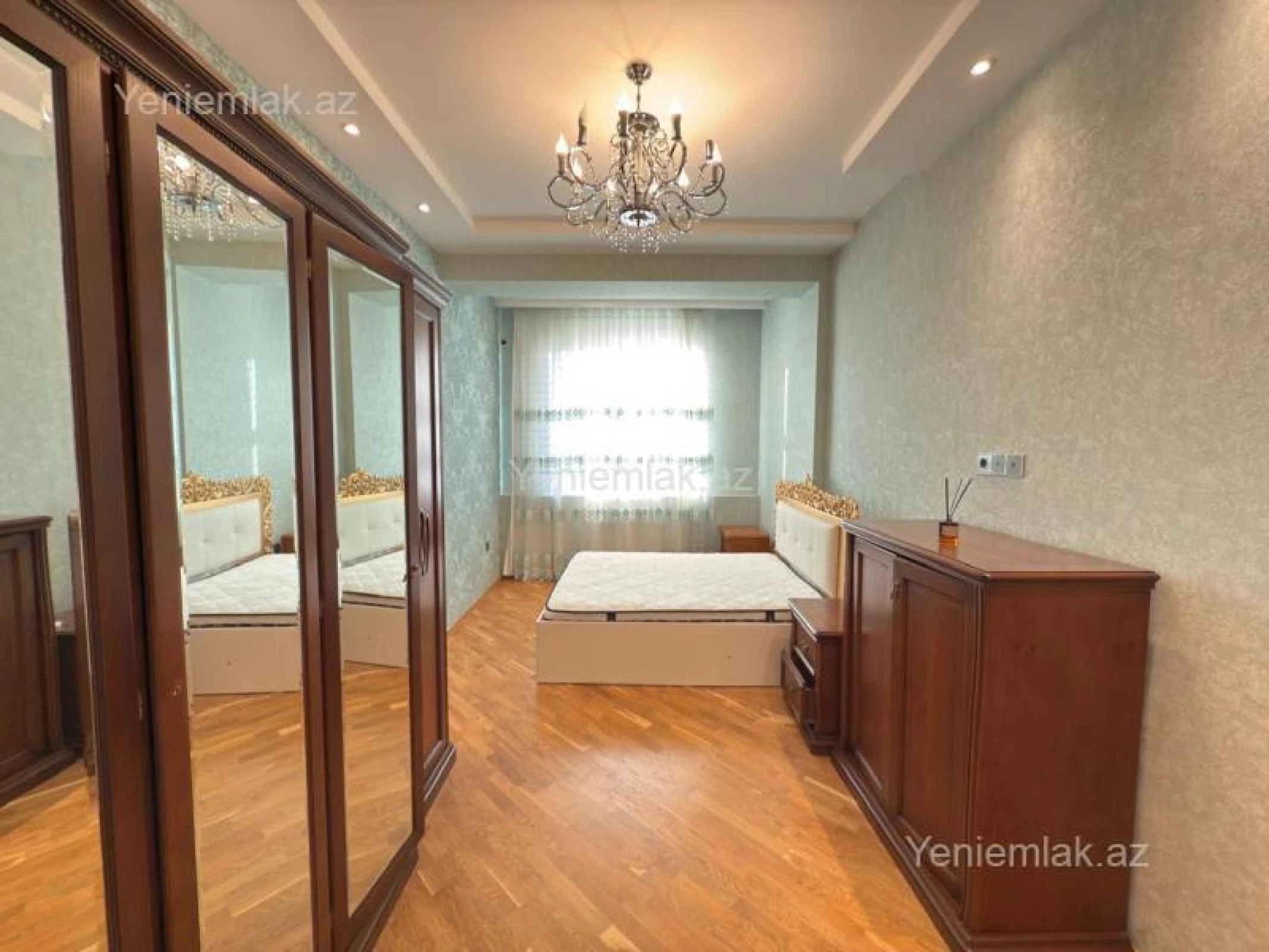 Satılır 3 otaqlı yeni tikili 127 m²