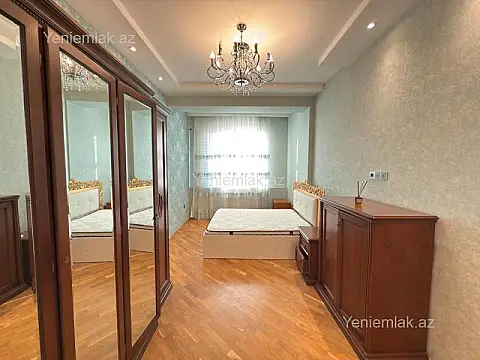 Satılır 3 otaqlı yeni tikili 127 m²