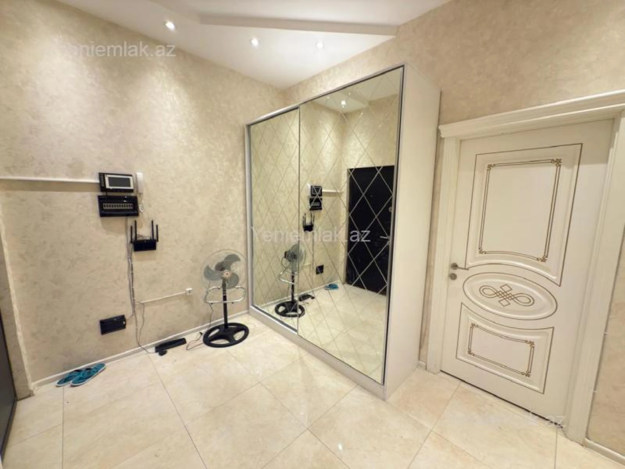 Satılır 3 otaqlı yeni tikili 127 m²