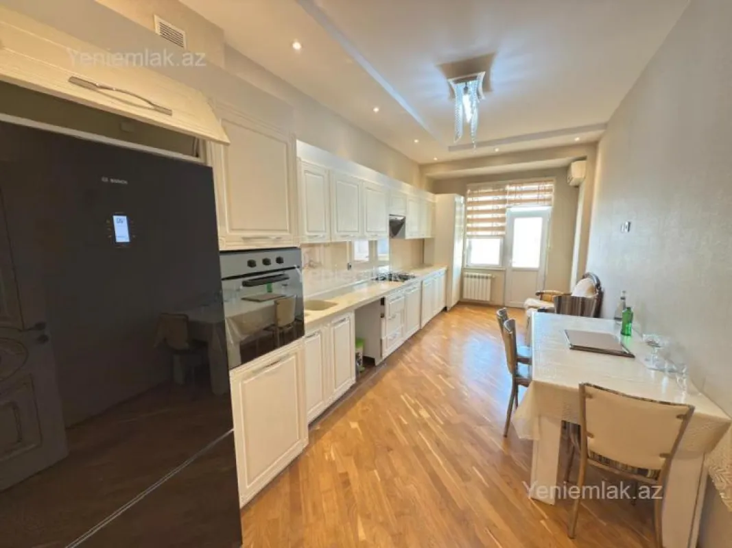 Satılır 3 otaqlı yeni tikili 127 m²