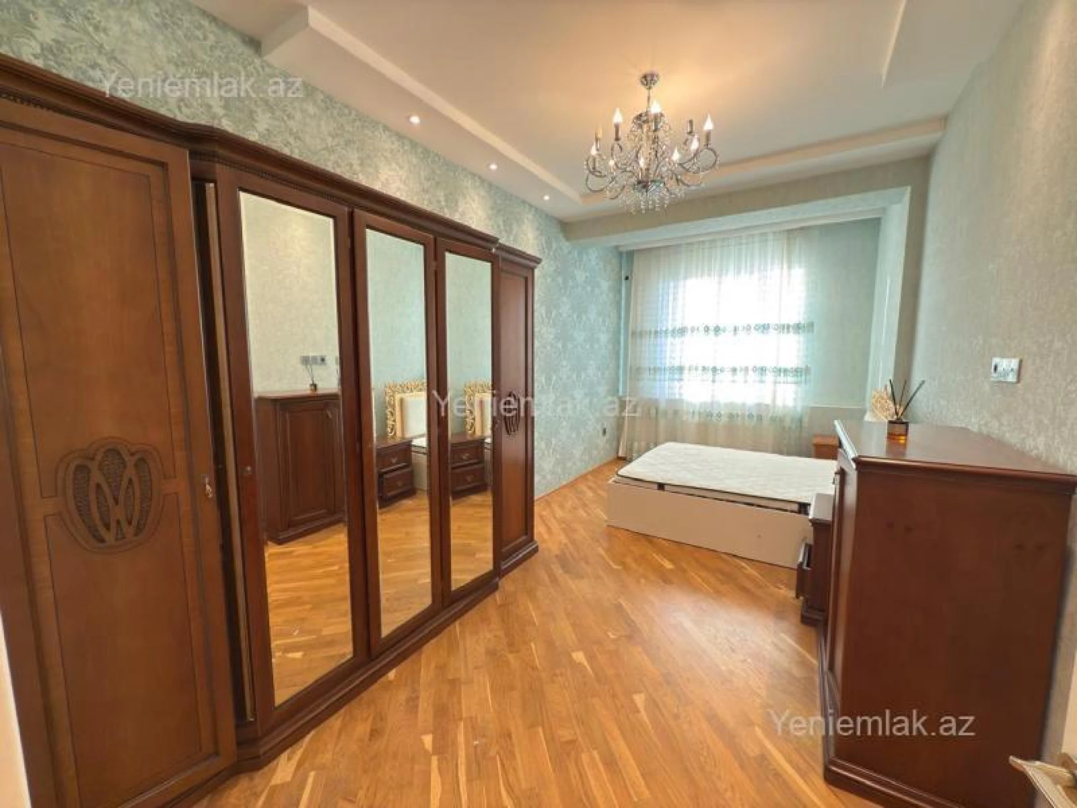 Satılır 3 otaqlı yeni tikili 127 m²