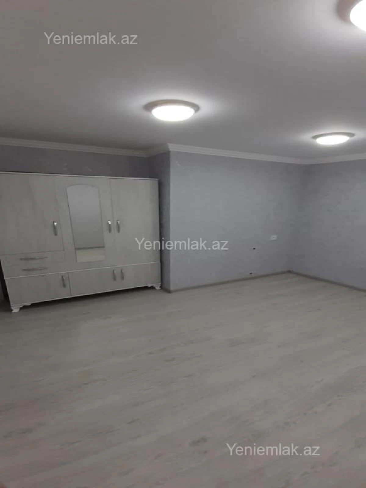 Satılır 3 otaqlı obyekt 130 m²